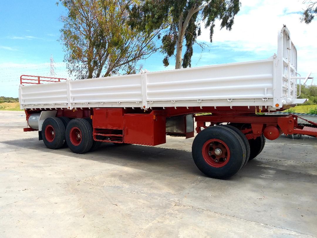 مقطورة قلابة 12-14-16 متر